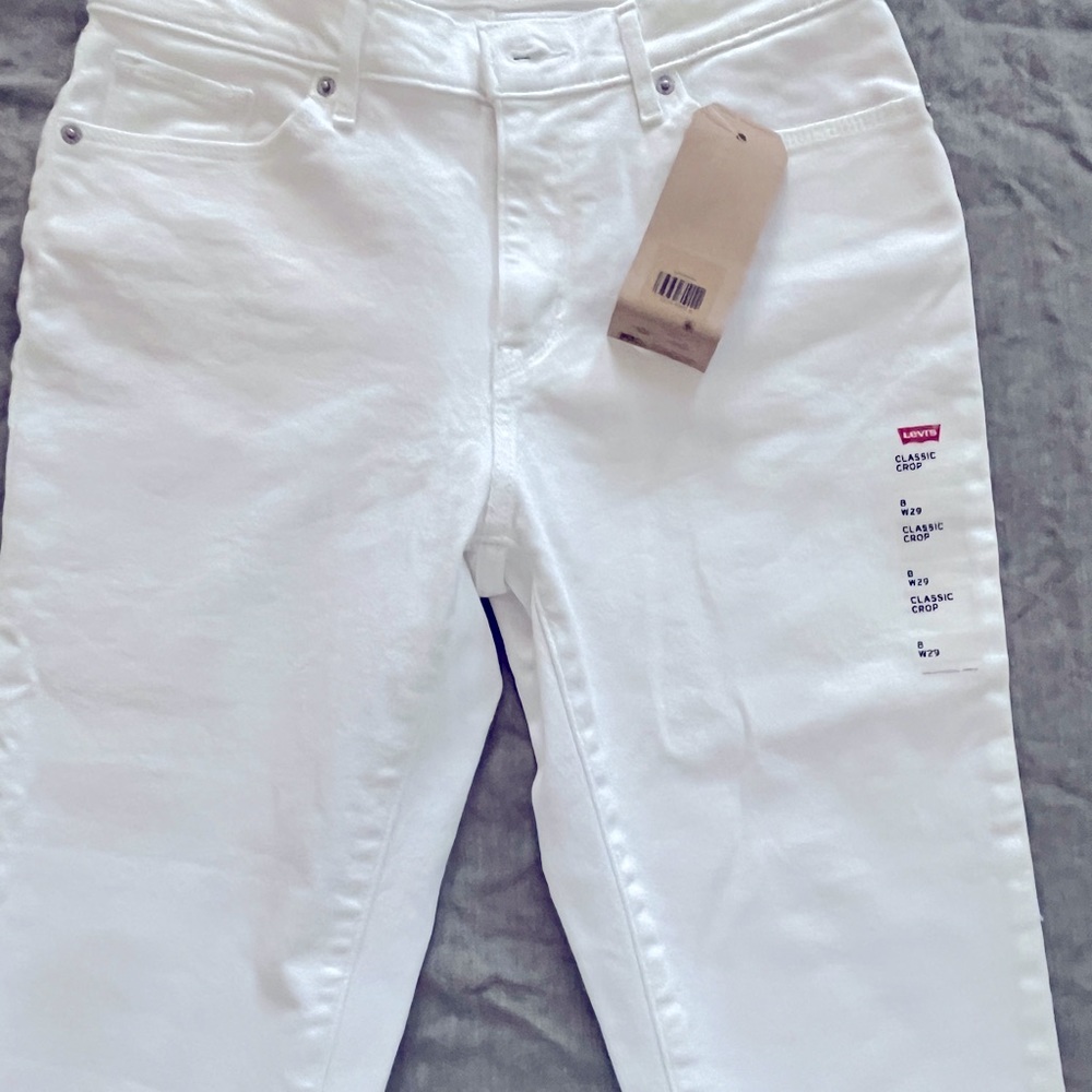 NWT Levi’s!